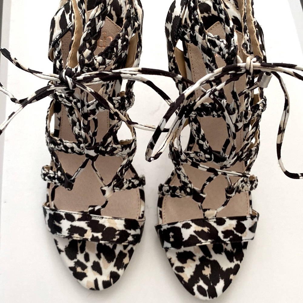 Faith Heel with bow tie detail